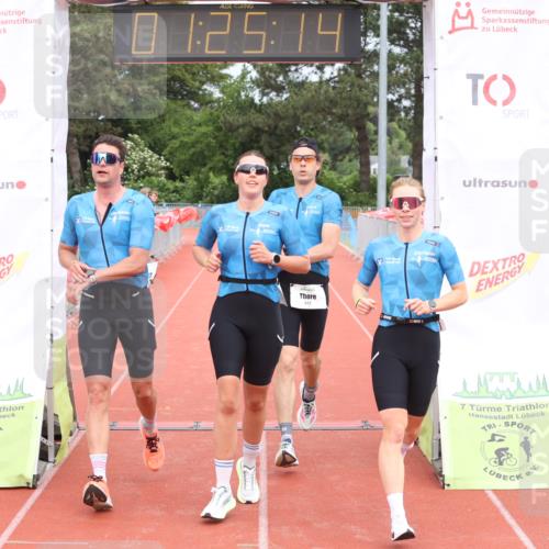 14.06.2026 - 7 Türme Triathlon Andreas Tolksdorf http://msf.ph/oto/9801743 14.06.2026 11:55:14 Ziel 523, 524, 525, 526 meine-sportfotos.de