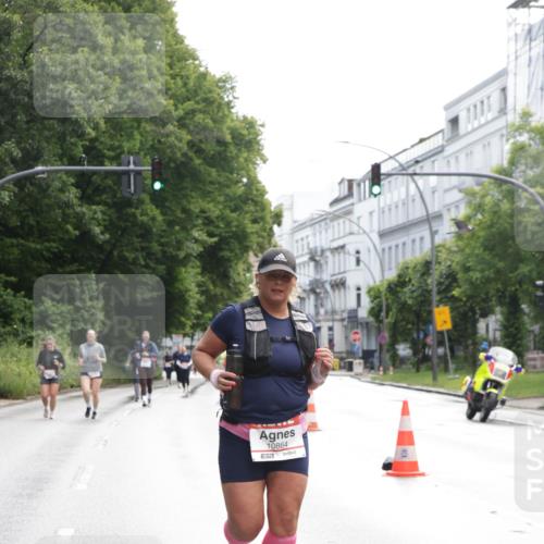 14.06.2026 - REWE Women's Run Jannik Wohlers http://msf.ph/oto/9801778 14.06.2026 10:11:30 Laufen 10864 meine-sportfotos.de