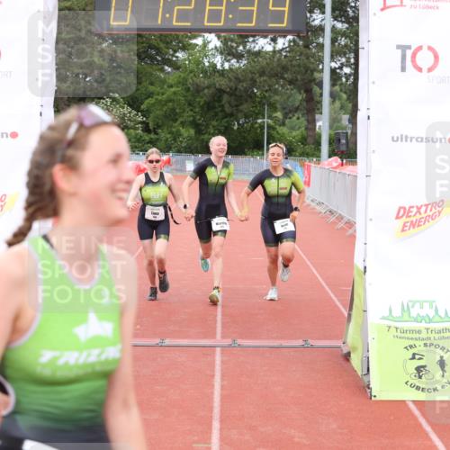 14.06.2026 - 7 Türme Triathlon Andreas Tolksdorf http://msf.ph/oto/9801877 14.06.2026 11:58:39 Ziel 487, 488, 489, 503 meine-sportfotos.de