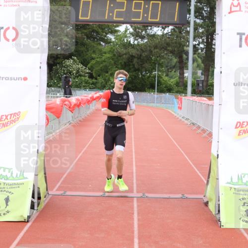 14.06.2026 - 7 Türme Triathlon Andreas Tolksdorf http://msf.ph/oto/9801903 14.06.2026 11:59:01 Ziel 413 meine-sportfotos.de