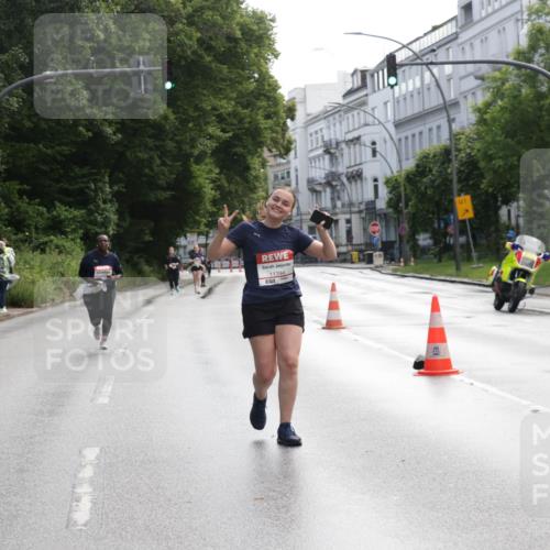 14.06.2026 - REWE Women's Run Jannik Wohlers http://msf.ph/oto/9802014 14.06.2026 10:12:21 Laufen 11394, 7, 01 meine-sportfotos.de