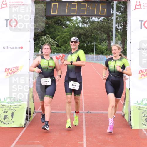 14.06.2026 - 7 Türme Triathlon Andreas Tolksdorf http://msf.ph/oto/9802076 14.06.2026 12:03:46 Ziel 531, 532, 533 meine-sportfotos.de