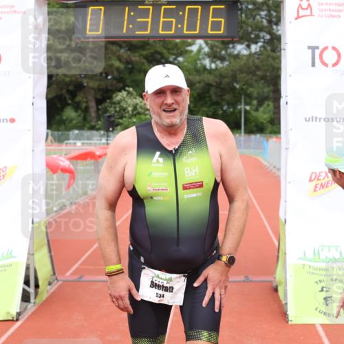 14.06.2026 - 7 Türme Triathlon Andreas Tolksdorf http://msf.ph/oto/9802151 14.06.2026 12:06:06 Ziel 534 meine-sportfotos.de