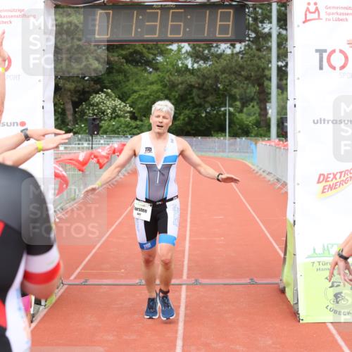 14.06.2026 - 7 Türme Triathlon Andreas Tolksdorf http://msf.ph/oto/9802161 14.06.2026 12:06:18 Ziel 447 meine-sportfotos.de