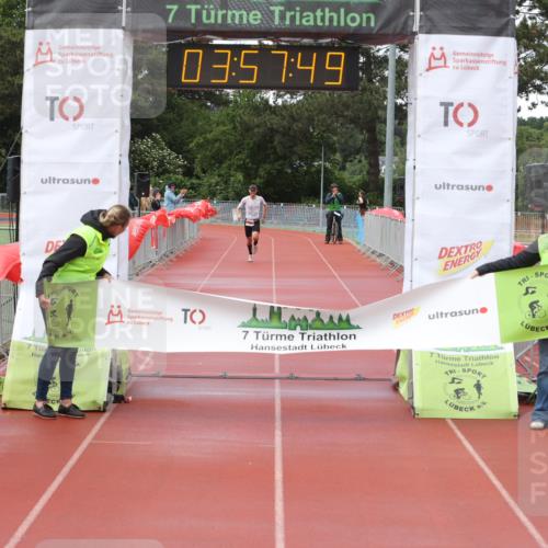 14.06.2026 - 7 Türme Triathlon Andreas Tolksdorf http://msf.ph/oto/9802323 14.06.2026 14:57:48 Ziel 805 meine-sportfotos.de