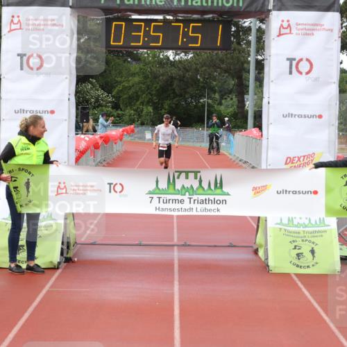 14.06.2026 - 7 Türme Triathlon Andreas Tolksdorf http://msf.ph/oto/9802335 14.06.2026 14:57:50 Ziel 805 meine-sportfotos.de