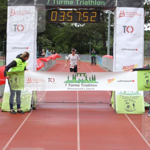 14.06.2026 - 7 Türme Triathlon Andreas Tolksdorf http://msf.ph/oto/9802338 14.06.2026 14:57:51 Ziel 805 meine-sportfotos.de