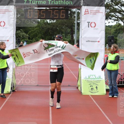 14.06.2026 - 7 Türme Triathlon Andreas Tolksdorf http://msf.ph/oto/9802384 14.06.2026 14:57:55 Ziel 805 meine-sportfotos.de
