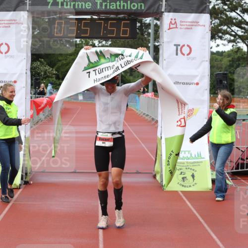 14.06.2026 - 7 Türme Triathlon Andreas Tolksdorf http://msf.ph/oto/9802391 14.06.2026 14:57:55 Ziel 805 meine-sportfotos.de