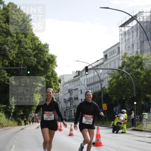 14.06.2026 - REWE Women's Run Jannik Wohlers http://msf.ph/oto/9802491 14.06.2026 10:14:33 Laufen 10045, 10044, 1 meine-sportfotos.de