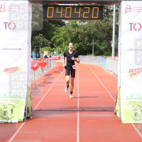 14.06.2026 - 7 Türme Triathlon Andreas Tolksdorf http://msf.ph/oto/9802529 14.06.2026 15:04:20 Ziel 878 meine-sportfotos.de