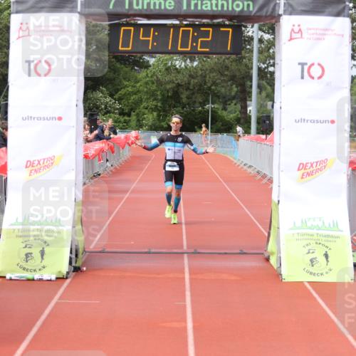 14.06.2026 - 7 Türme Triathlon Andreas Tolksdorf http://msf.ph/oto/9802646 14.06.2026 15:10:25 Ziel 1136 meine-sportfotos.de