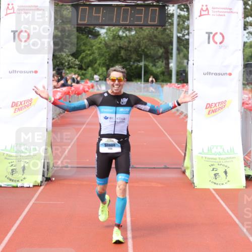 14.06.2026 - 7 Türme Triathlon Andreas Tolksdorf http://msf.ph/oto/9802671 14.06.2026 15:10:28 Ziel 1136 meine-sportfotos.de