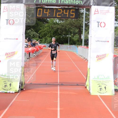 14.06.2026 - 7 Türme Triathlon Andreas Tolksdorf http://msf.ph/oto/9802768 14.06.2026 15:12:44 Ziel 757 meine-sportfotos.de