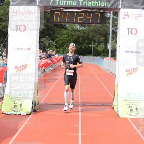 14.06.2026 - 7 Türme Triathlon Andreas Tolksdorf http://msf.ph/oto/9802782 14.06.2026 15:12:46 Ziel 757 meine-sportfotos.de