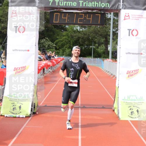 14.06.2026 - 7 Türme Triathlon Andreas Tolksdorf http://msf.ph/oto/9802789 14.06.2026 15:12:46 Ziel 757 meine-sportfotos.de