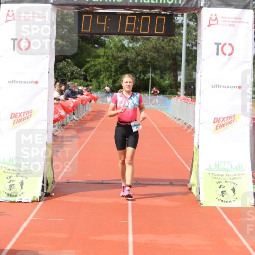 14.06.2026 - 7 Türme Triathlon Andreas Tolksdorf http://msf.ph/oto/9803032 14.06.2026 15:17:58 Ziel 976 meine-sportfotos.de