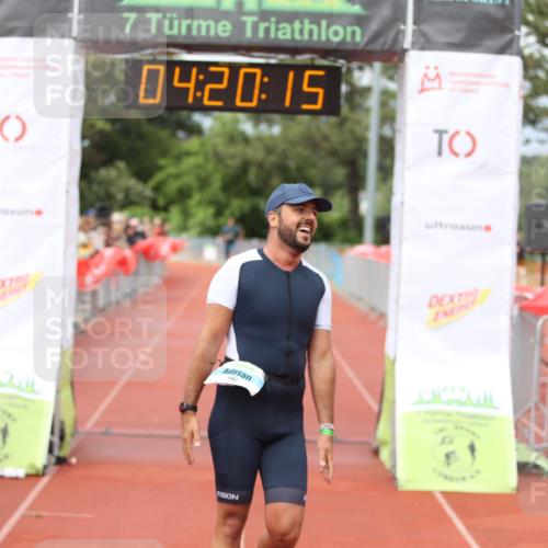 14.06.2026 - 7 Türme Triathlon Andreas Tolksdorf http://msf.ph/oto/9803132 14.06.2026 15:20:13 Ziel 942 meine-sportfotos.de