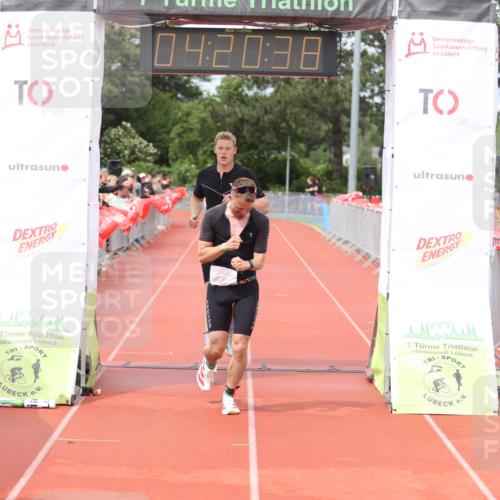 14.06.2026 - 7 Türme Triathlon Andreas Tolksdorf http://msf.ph/oto/9803174 14.06.2026 15:20:36 Ziel 947, 1014, 1157 meine-sportfotos.de