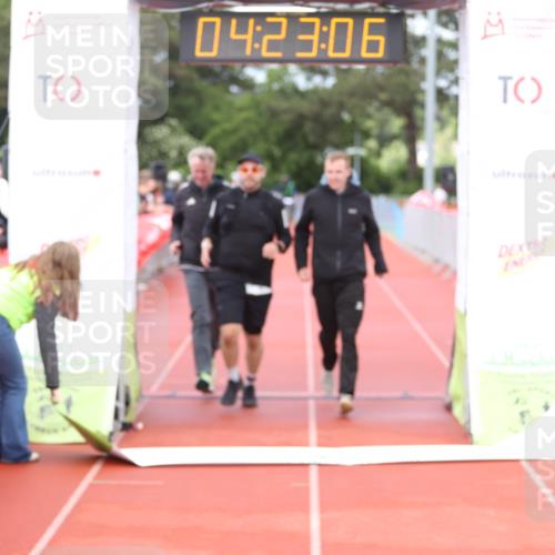 14.06.2026 - 7 Türme Triathlon Andreas Tolksdorf http://msf.ph/oto/9803301 14.06.2026 15:23:05 Ziel 1020, 1198 meine-sportfotos.de