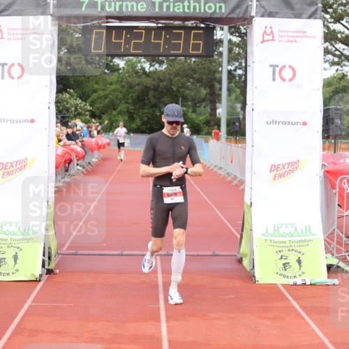 14.06.2026 - 7 Türme Triathlon Andreas Tolksdorf http://msf.ph/oto/9803469 14.06.2026 15:24:34 Ziel 661, 897, 1151 meine-sportfotos.de