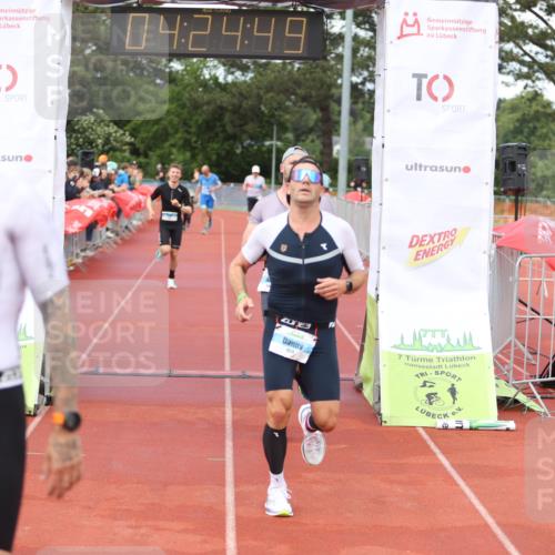 14.06.2026 - 7 Türme Triathlon Andreas Tolksdorf http://msf.ph/oto/9803494 14.06.2026 15:24:48 Ziel 873, 950, 959, 1019, 1026 meine-sportfotos.de