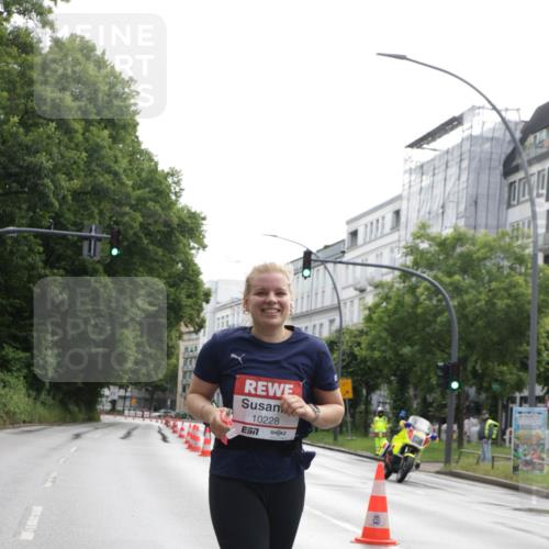14.06.2026 - REWE Women's Run Jannik Wohlers http://msf.ph/oto/9803598 14.06.2026 10:23:06 Laufen 10228, 7 meine-sportfotos.de