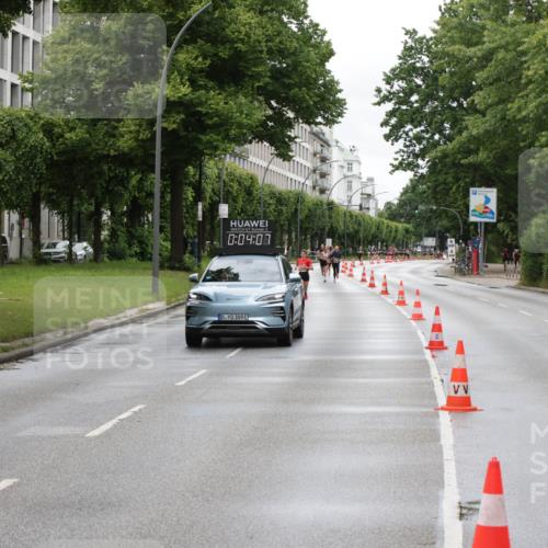 14.06.2026 - REWE Women's Run Jannik Wohlers http://msf.ph/oto/9803728 14.06.2026 10:36:27 Laufen 2, 0, 04, 07, 389 meine-sportfotos.de
