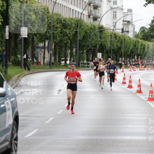 14.06.2026 - REWE Women's Run Jannik Wohlers http://msf.ph/oto/9803738 14.06.2026 10:36:29 Laufen 2, 10, 9, 4 meine-sportfotos.de