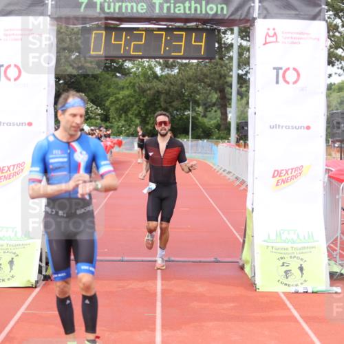14.06.2026 - 7 Türme Triathlon Andreas Tolksdorf http://msf.ph/oto/9803808 14.06.2026 15:27:32 Ziel 851, 994 meine-sportfotos.de