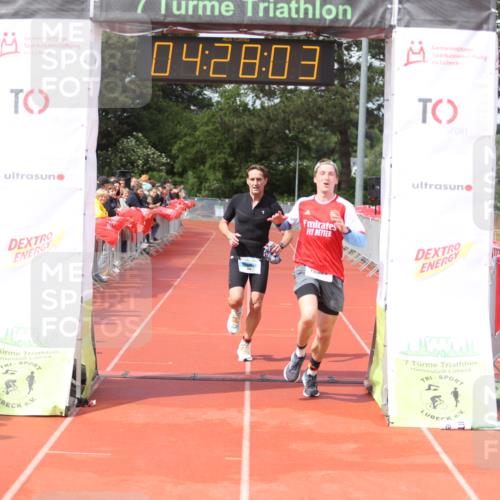 14.06.2026 - 7 Türme Triathlon Andreas Tolksdorf http://msf.ph/oto/9803875 14.06.2026 15:28:02 Ziel 906, 1171 meine-sportfotos.de