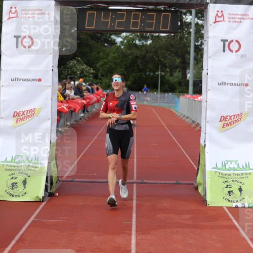 14.06.2026 - 7 Türme Triathlon Andreas Tolksdorf http://msf.ph/oto/9803923 14.06.2026 15:28:28 Ziel 1029, 1058, 1081 meine-sportfotos.de