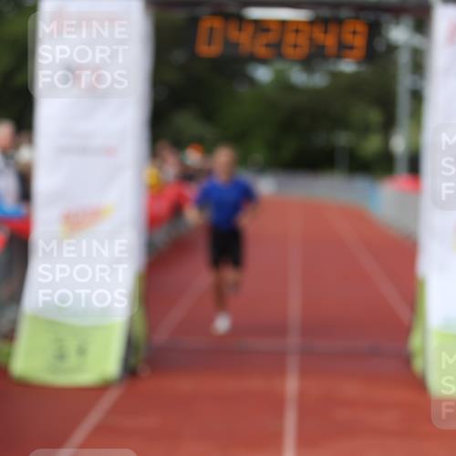 14.06.2026 - 7 Türme Triathlon Andreas Tolksdorf http://msf.ph/oto/9803969 14.06.2026 15:28:48 Ziel 1143 meine-sportfotos.de
