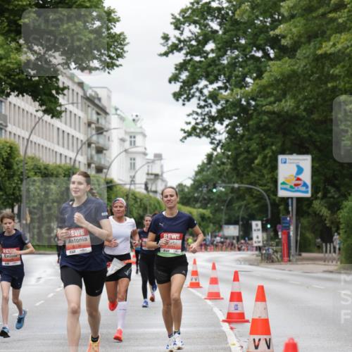 14.06.2026 - REWE Women's Run Jannik Wohlers http://msf.ph/oto/9804063 14.06.2026 10:37:18 Laufen 5336, 6051 meine-sportfotos.de