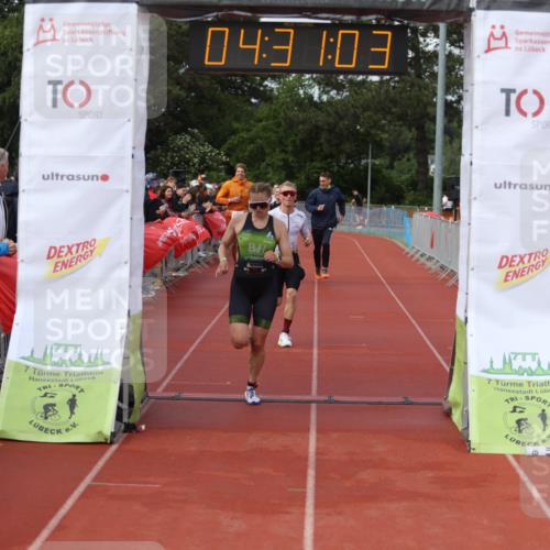 14.06.2026 - 7 Türme Triathlon Andreas Tolksdorf http://msf.ph/oto/9804073 14.06.2026 15:31:01 Ziel 888, 1166, 1720 meine-sportfotos.de