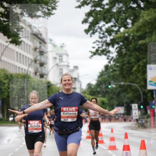 14.06.2026 - REWE Women's Run Jannik Wohlers http://msf.ph/oto/9804279 14.06.2026 10:37:39 Laufen 5786, 57, 5975, 7 meine-sportfotos.de