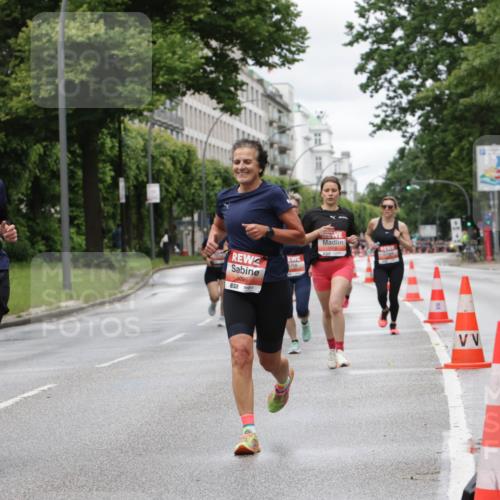 14.06.2026 - REWE Women's Run Jannik Wohlers http://msf.ph/oto/9804402 14.06.2026 10:37:57 Laufen 5434, 7, 5096, 517 meine-sportfotos.de