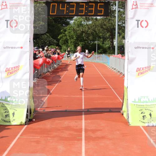 14.06.2026 - 7 Türme Triathlon Andreas Tolksdorf http://msf.ph/oto/9804422 14.06.2026 15:33:34 Ziel 643, 665 meine-sportfotos.de