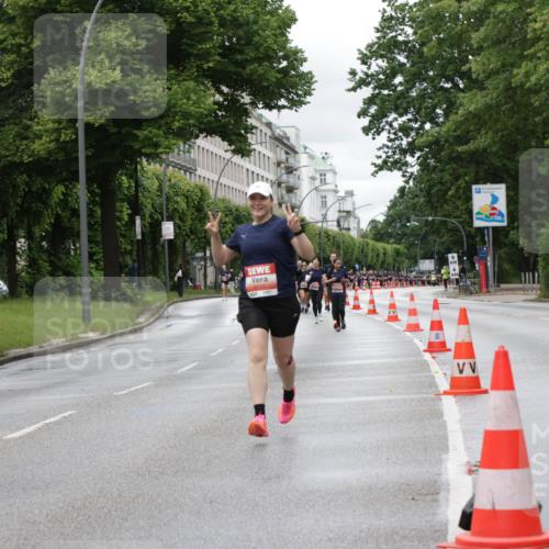 14.06.2026 - REWE Women's Run Jannik Wohlers http://msf.ph/oto/9804449 14.06.2026 10:38:03 Laufen 57 meine-sportfotos.de