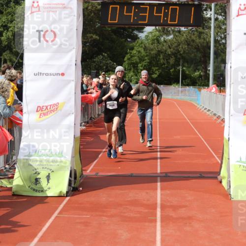 14.06.2026 - 7 Türme Triathlon Andreas Tolksdorf http://msf.ph/oto/9804518 14.06.2026 15:33:59 Ziel 898 meine-sportfotos.de