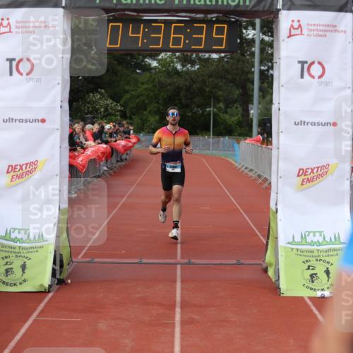 14.06.2026 - 7 Türme Triathlon Andreas Tolksdorf http://msf.ph/oto/9804983 14.06.2026 15:36:38 Ziel 972, 1013, 1545 meine-sportfotos.de