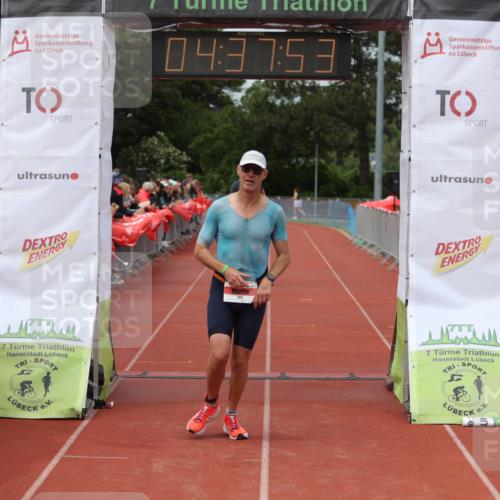 14.06.2026 - 7 Türme Triathlon Andreas Tolksdorf http://msf.ph/oto/9805041 14.06.2026 15:37:52 Ziel 676, 722 meine-sportfotos.de