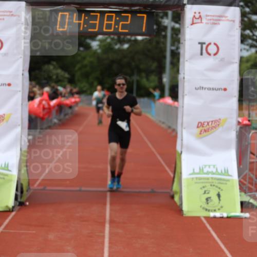 14.06.2026 - 7 Türme Triathlon Andreas Tolksdorf http://msf.ph/oto/9805068 14.06.2026 15:38:26 Ziel 919, 1117, 1153 meine-sportfotos.de