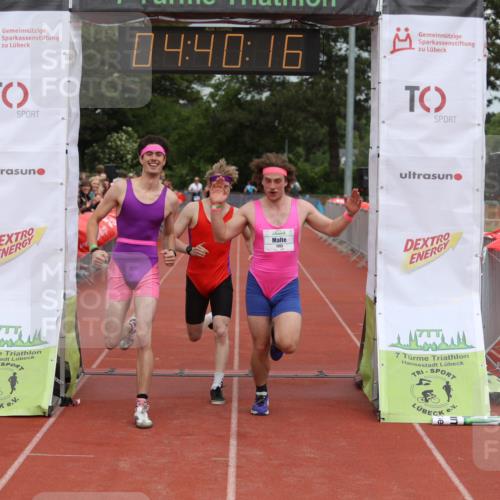 14.06.2026 - 7 Türme Triathlon Andreas Tolksdorf http://msf.ph/oto/9805148 14.06.2026 15:40:16 Ziel 1017, 1193 meine-sportfotos.de