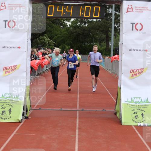 14.06.2026 - 7 Türme Triathlon Andreas Tolksdorf http://msf.ph/oto/9805171 14.06.2026 15:40:59 Ziel 1175, 1622 meine-sportfotos.de