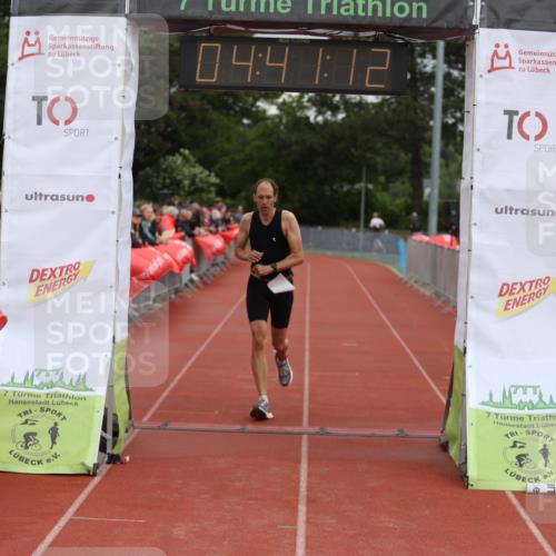 14.06.2026 - 7 Türme Triathlon Andreas Tolksdorf http://msf.ph/oto/9805186 14.06.2026 15:41:12 Ziel 1156, 1613 meine-sportfotos.de