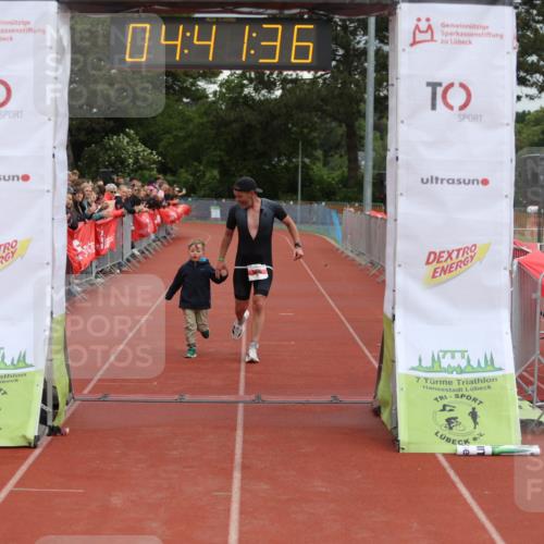 14.06.2026 - 7 Türme Triathlon Andreas Tolksdorf http://msf.ph/oto/9805201 14.06.2026 15:41:35 Ziel 713, 731, 1165 meine-sportfotos.de