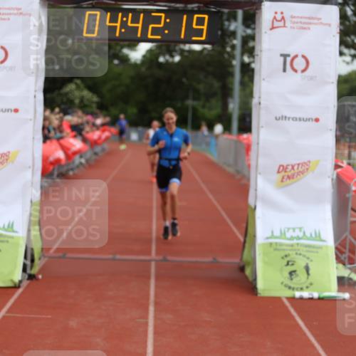 14.06.2026 - 7 Türme Triathlon Andreas Tolksdorf http://msf.ph/oto/9805214 14.06.2026 15:42:18 Ziel 911, 1184 meine-sportfotos.de