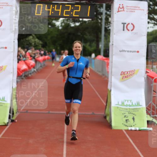14.06.2026 - 7 Türme Triathlon Andreas Tolksdorf http://msf.ph/oto/9805216 14.06.2026 15:42:20 Ziel 911, 1184 meine-sportfotos.de