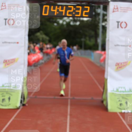 14.06.2026 - 7 Türme Triathlon Andreas Tolksdorf http://msf.ph/oto/9805224 14.06.2026 15:42:31 Ziel 725, 986, 1759 meine-sportfotos.de